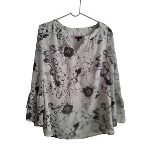 Talbots floral blouse Women’s Large black white v neck long bell sleeves Boho